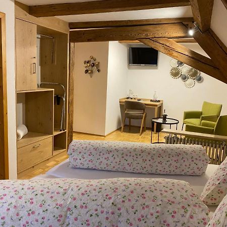 Gasthof - Pension - Adler Вайлер-Зиммерберг Экстерьер фото