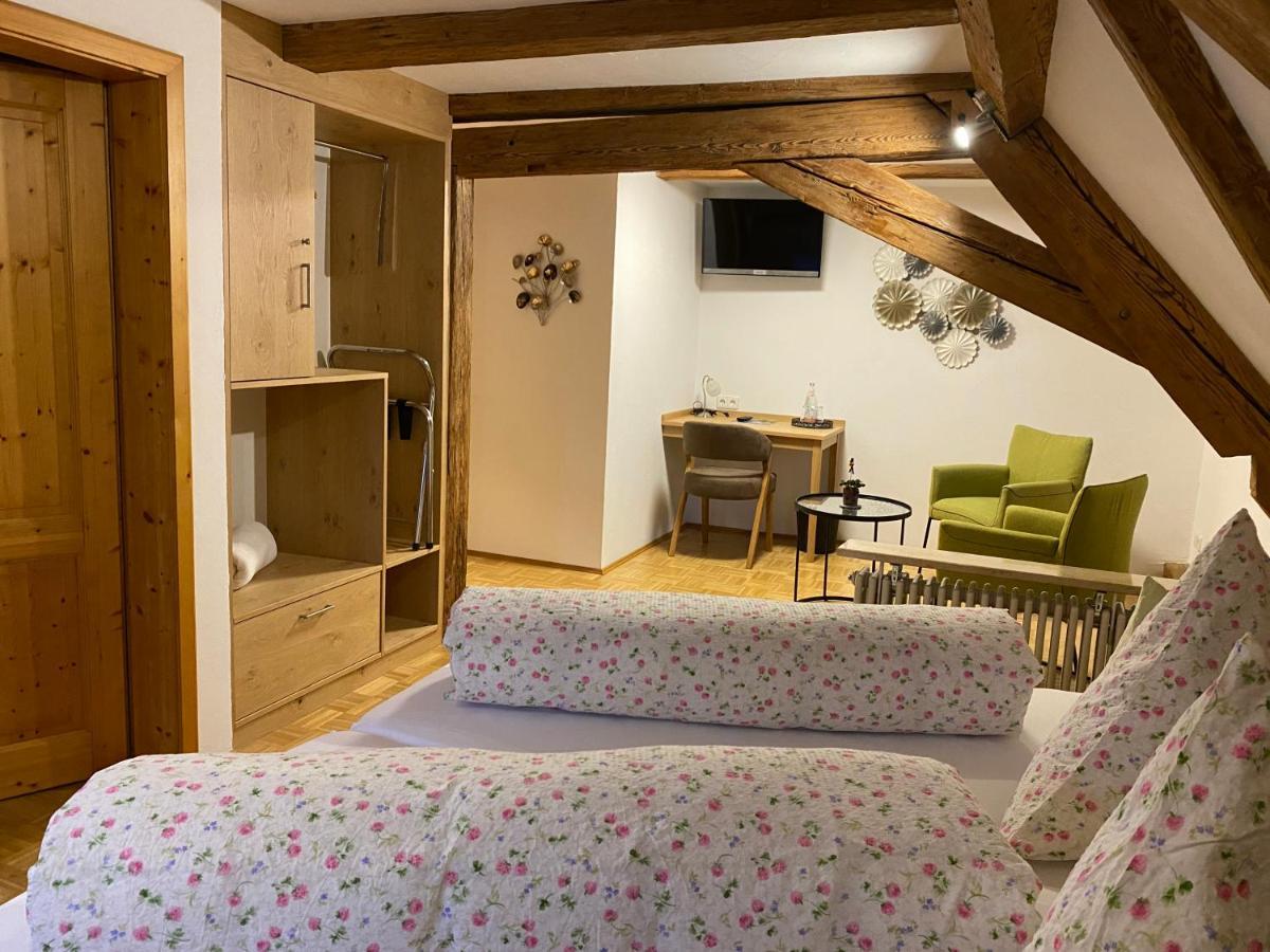 Gasthof - Pension - Adler Вайлер-Зиммерберг Экстерьер фото