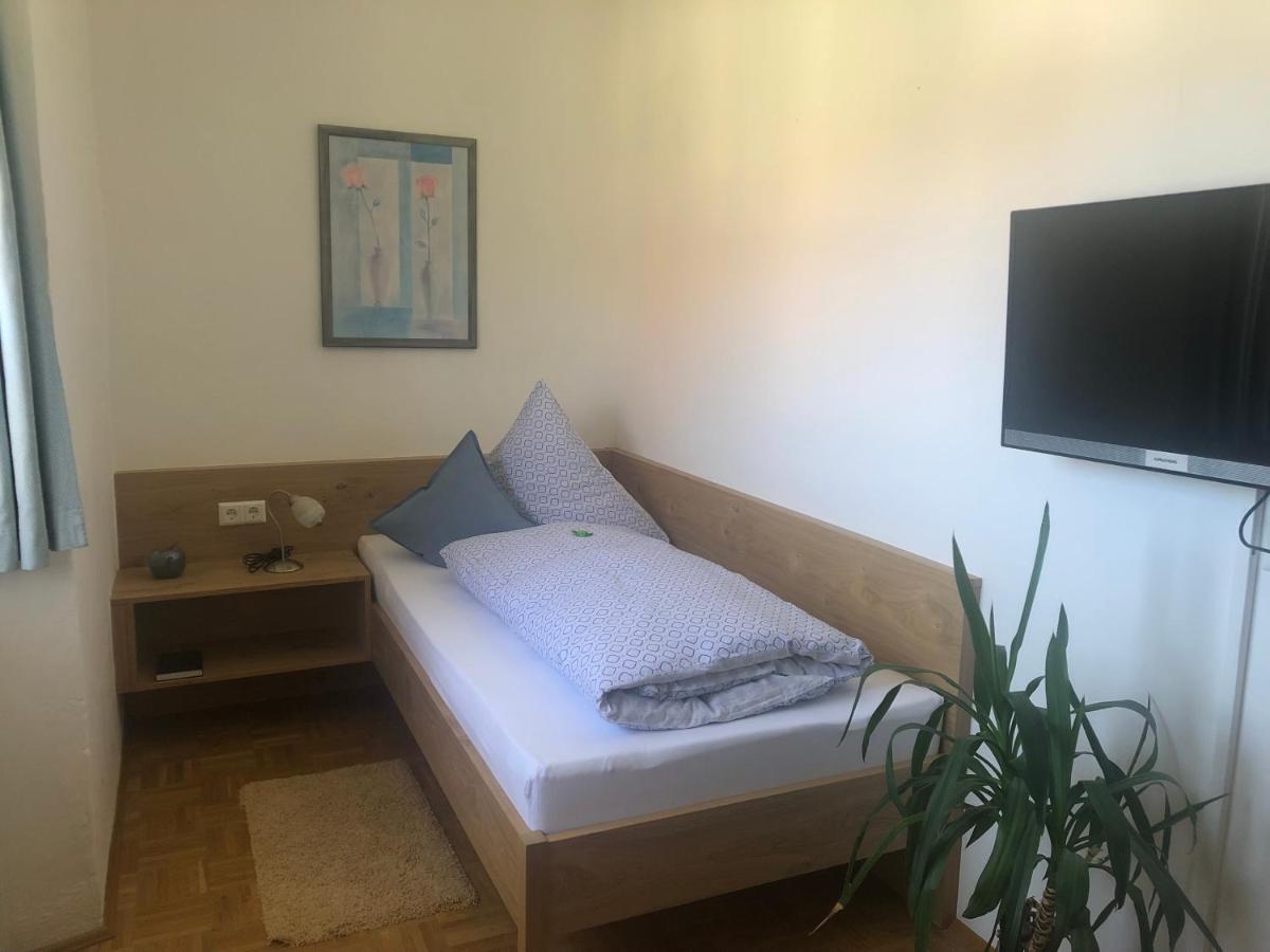 Gasthof - Pension - Adler Вайлер-Зиммерберг Экстерьер фото