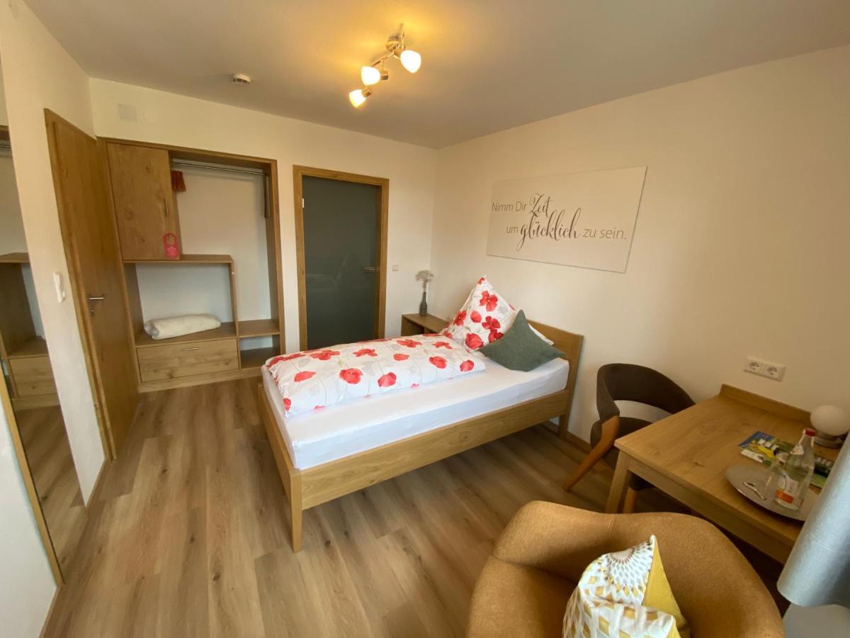 Gasthof - Pension - Adler Вайлер-Зиммерберг Экстерьер фото